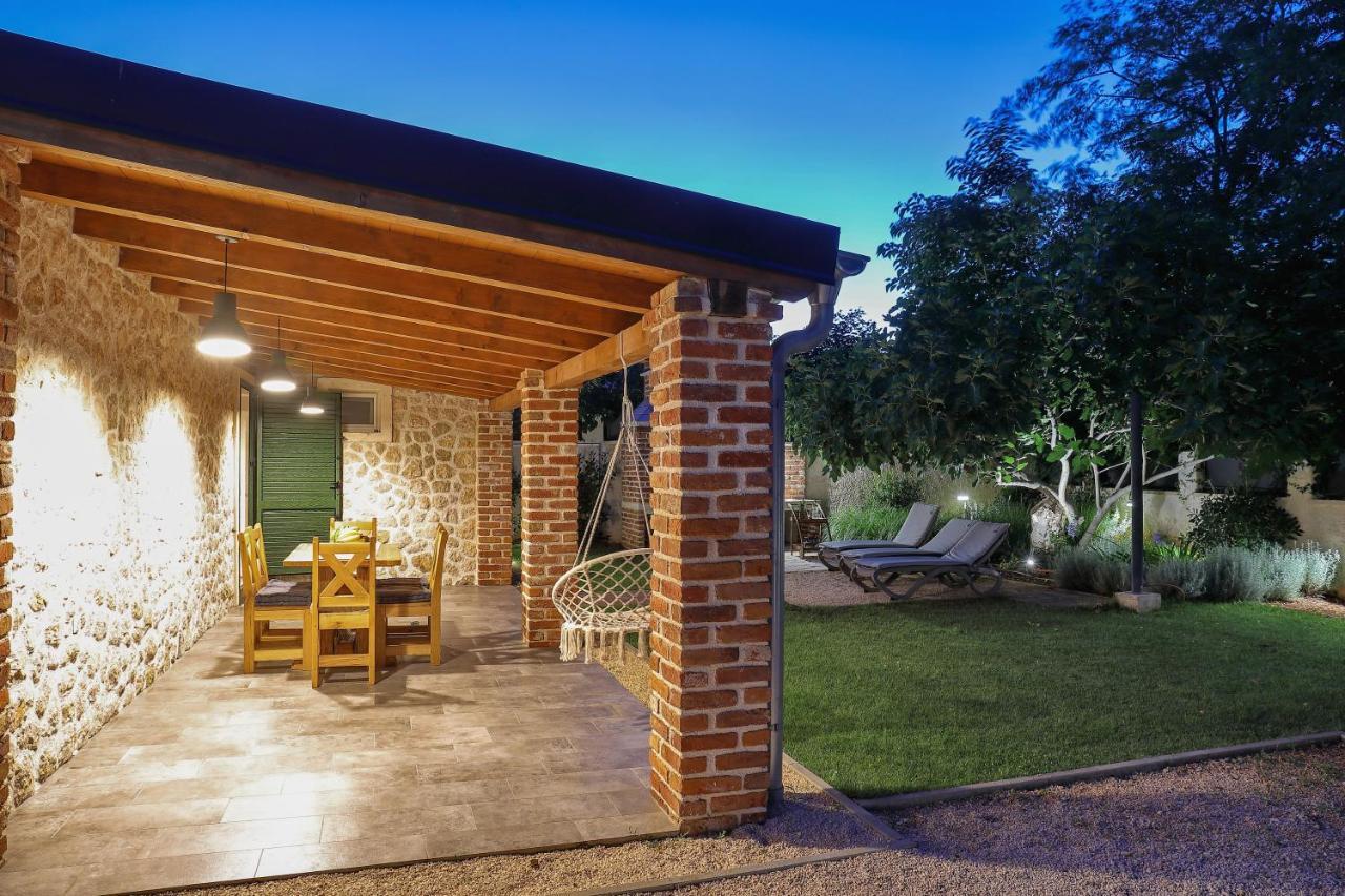 Villa Stone Fantasy à Zadar Extérieur photo